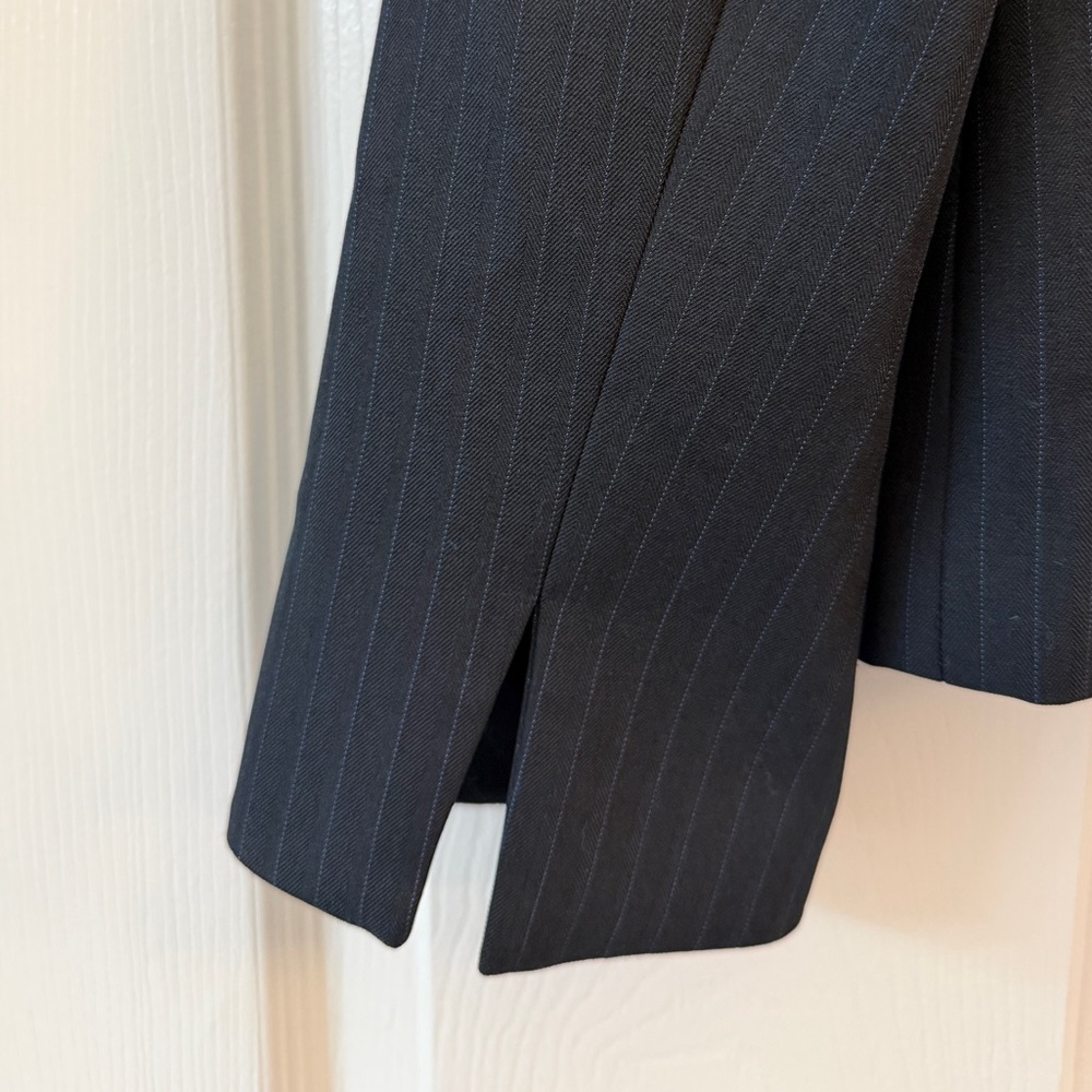 Evan Picone Black Pinstripe Two-Button Women's Blazer, Size 10, NWOT - Picture 3 of 5